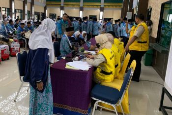 355 calon haji kloter pertama Embarkasi Palembang mulai  masuk asrama