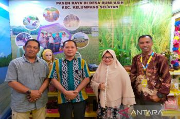 Wakil ketua DPRD beri ucapan HUT Kotabaru ke-73