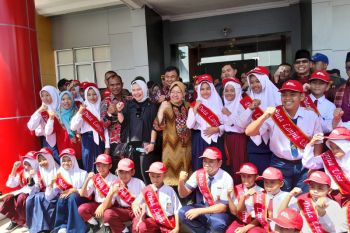 Mensos Risma : Jangan ada lagi anak yang membuang orang tua