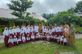 PKS Sei Rokan PTPN V renovasi SD Negeri "Laskar Pelangi"