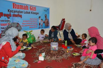 Semen Padang lanjutkan program Bapak Asuh Anak Stunting