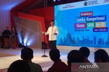 Taj Yasin  minta karya siswa yang juara LKS ditawarkan ke industri