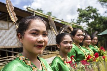 Tari Babangsai Dayak di Situs Geopark Meratus