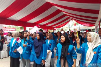 RRI Palu berikan edukasi kepada pemilih pemula melalui GCM