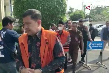 Mantan Rekor Unila Karomani divonis 10 tahun penjara