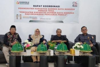 Bawaslu Sulbar tingkatkan kemampuan pengawasan pangawas pemilu desa