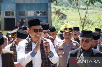 Bupati Solok sebut pendidikan agama penting diajarkan sejak dini