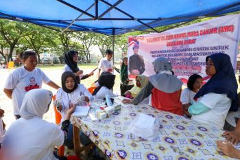 Relawan Ganjar Pranowo gelar cek kesehatan gratis di Padang