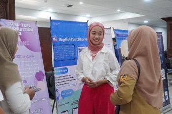 Pembelajaran kreatif melalui pameran pendidikan Bahasa Inggris