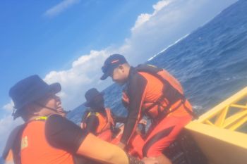 Hari ke-2 pencarian nelayan hilang di Pesisir Barat terkendala cuaca buruk