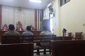 Direktur CV Dani Putra jalani sidang penipuan pengadaan alat pada Dinas PMD Lampung Timur