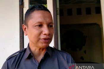 Bawaslu NTB ingatkan kades daftar bacaleg melampirkan pengunduran diri