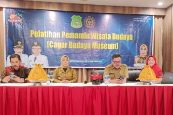 Disporapar Sidrap melatih puluhan Pemandu Wisata Budaya