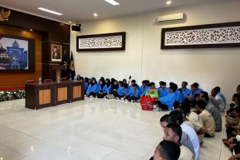 Mahasiswa UIN Suska Riau beri motivasi penghuni Lapas Anak Pekanbaru