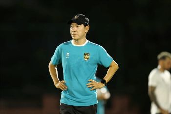 Shin Tae-yong mulai pimpin latihan Timnas di Surabaya