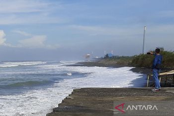 Waspadai gelombang laut selatan Jabar-DIY berpotensi capai 6 meter