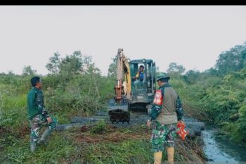 TMMD Kodim 0418/ Palembang bangun 865 meter jalan di pinggiran kota