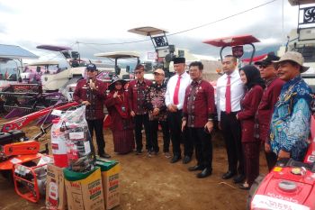 Pemkab Buru: Penas Tani ajang berbagi ilmu dan teknologi pertanian