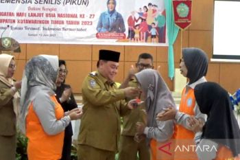 Bupati Kotim sebut lansia bukanlah beban
