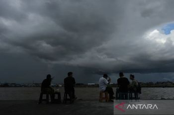 Lampung dan sejumlah provinsi berpeluang diguyur hujan lebat