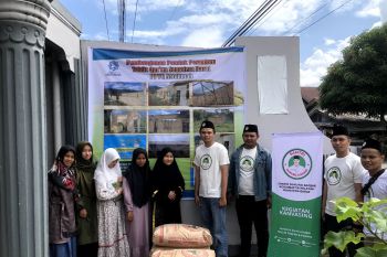 Relawan Ganjar bantu pembangunan Ponpes di Kota Padang