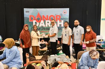 PT Semen Padang serahkan 284 kantong darah ke PMI Kota Padang