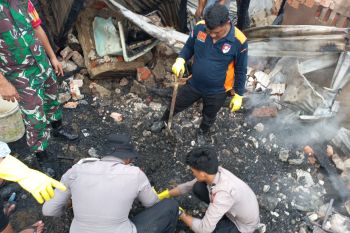 Polresta Bulungan Olah TKP Kebakaran yang Menewaskan Empat Orang