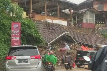 Masyarakat di kawasan rawan longsor diimbau tingkatkan kewaspadaan