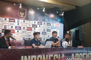 Shin Tae Yong tak pusingkan Argentina tidak bawa pemain pilar