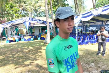 Indonesia raih juara kelas Junior Men's Krui Pro 2023