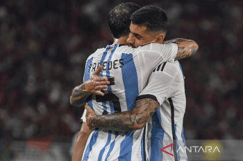 AS Roma akan ditinggalkan Leandro Paredes