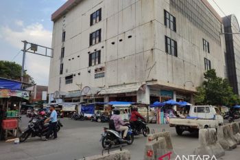 Pengundian lapak Shopping Centre Johar diserahkan ke  paguyuban
