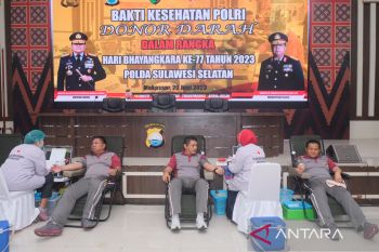 Polda Sulsel kumpulkan 422 kantong darah membantu transfusi pasien