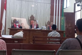 Hakim minta terdakwa pembubaran ibadah tidak mengada-ada di persidangan