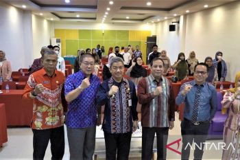 Disnaker Kota Kendari sosialisasi pencegahan masalah hubungan industrial