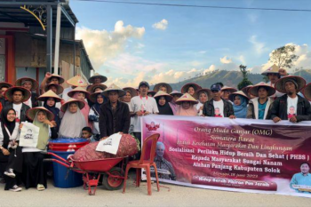 Relawan Ganjar Pranowo gelar sosialisasi hidup bersih dan sehat di Solok