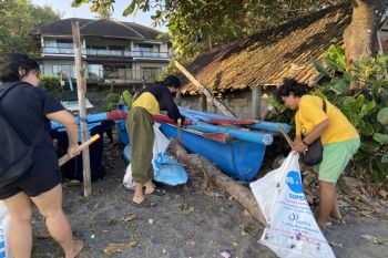 Komunitas Peduli Lingkungan Bali ajak wisatawan isi petisi pelestarian alam