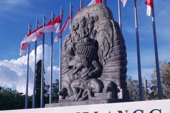Unair peringkat ketiga perguruan tinggi terbaik di Indonesia