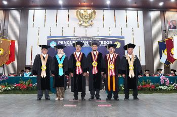 Unsoed Purwokerto miliki delapan guru besar baru