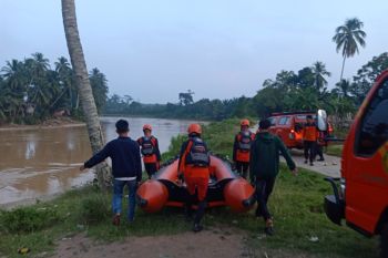 Tim SAR cari bocah tenggelam di Batang Asai Sorolangun Jambi