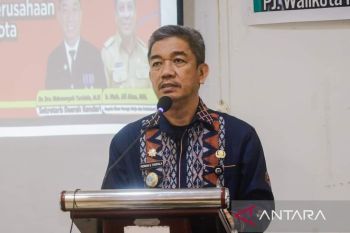 Pemkot Kendari ingatkan ASN agar tidak tambah hari libur