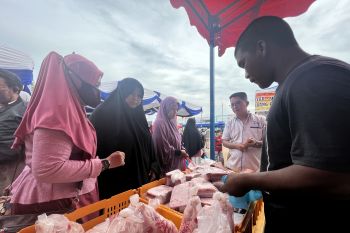Gerakan Pangan Murah Batam sediakan 200 kg daging sapi beku