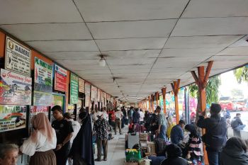 Penumpang Terminal Kalideres meningkat drastis menjelang Idul Adha