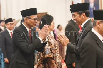 Presiden lantik 12 Duta Besar