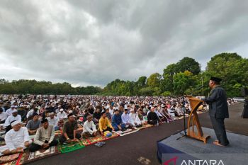 Ribuan muslim di Batam ikut Shalat Idul Adha di Masjid Sultan