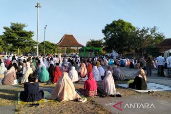 Jamaah  Muhammadiyah shalat Idul Adha di Mangkunegaran