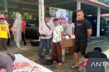 Kejaksaan Negeri Pasaman Barat sembelih hewan kurban tingkatkan kepedulian sesama