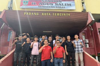 PSSI Sumbar lepas 12 pemain muda seleksi Garuda Select di Jakarta