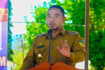 Penjabat Bupati Jayapura minta kepala kampung komitmen pelayanan publik