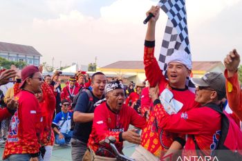 Kontingen Sumsel sabet medali emas di nomor sepeda lambat dewasa putra FORNAS VII